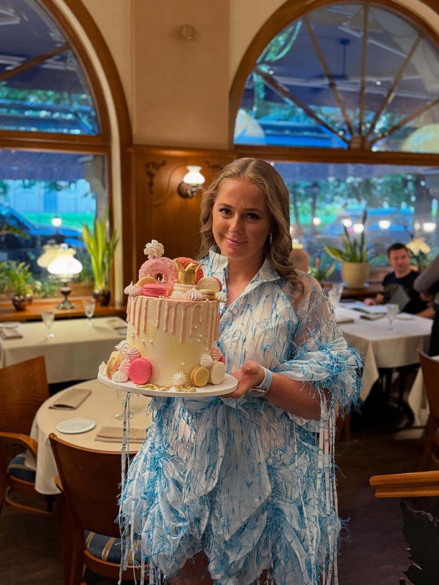 Sweet28🩵👑🎂Thankstoeveryonewhom
