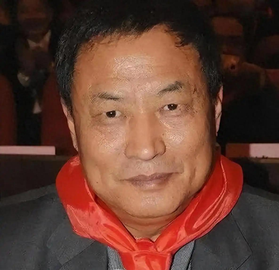 1979年对越自卫反击战打响，李德生为何极力反对让自己儿子担任前线参谋？197