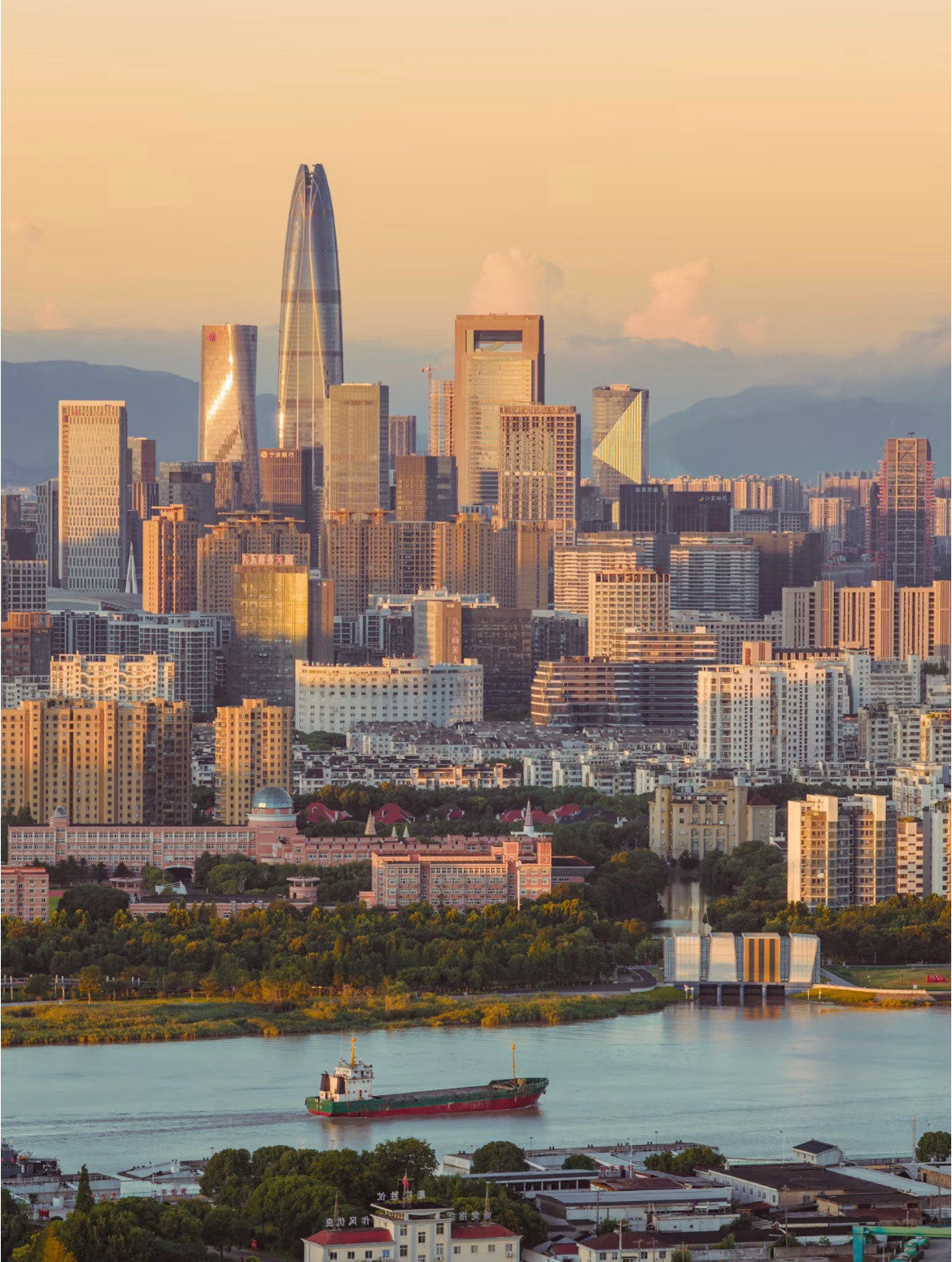 网友拍的宁波城市图，不知道的还以为在美国[笑着哭]​​​