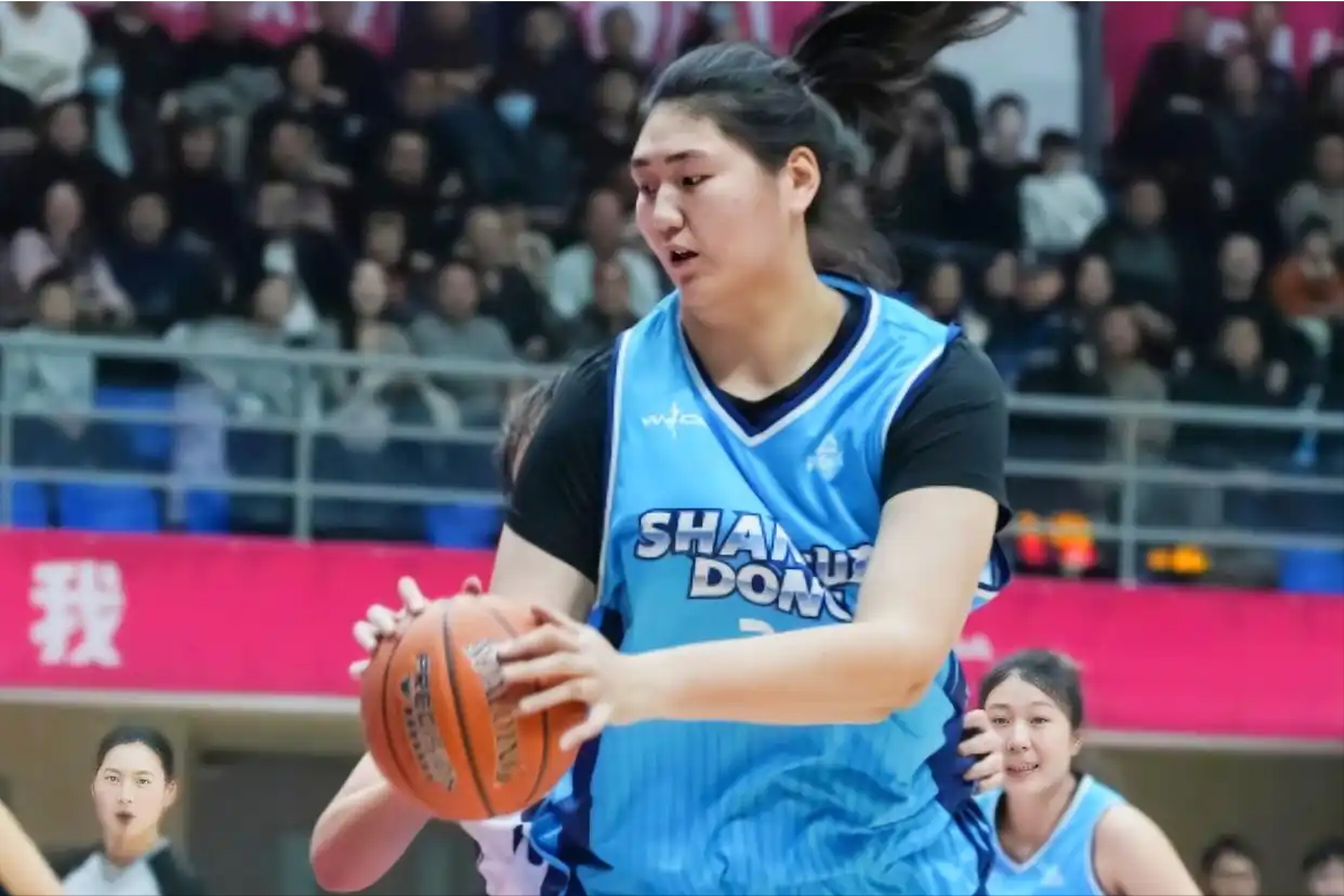 张子宇送广东队首败，杨力维空砍15分，杨舒予缺阵