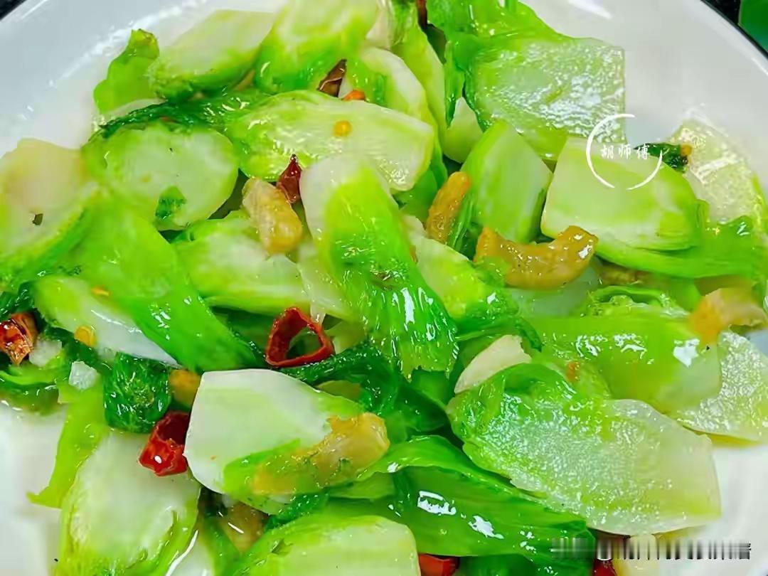 11月这菜可别落下！能帮你通肠道、降火气，皮肤还能变滋润，我家差不多一周要