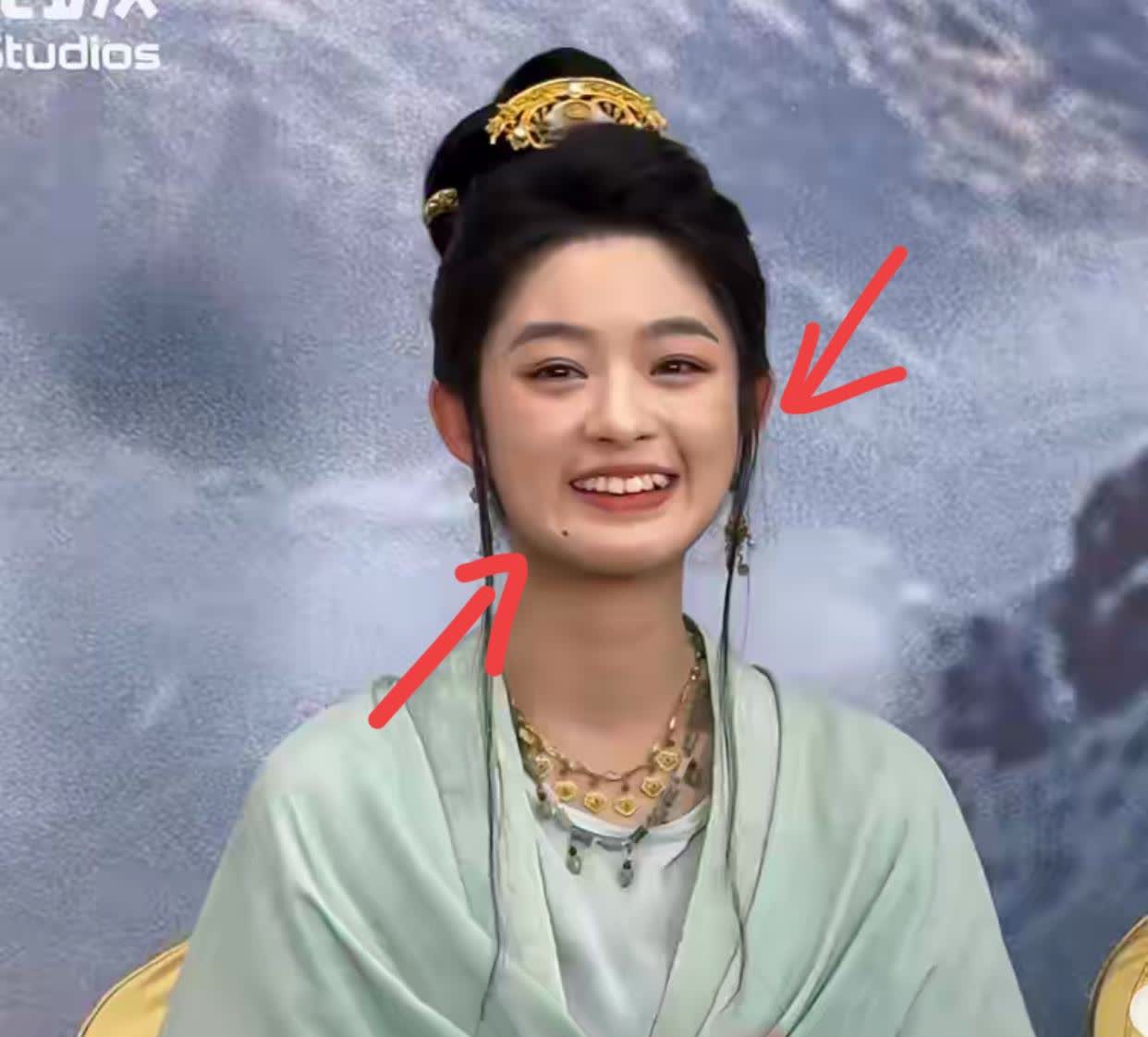 我有一个疑问，黄杨钿甜真的只有十七八岁吗？毕竟她看起来怎么都不像