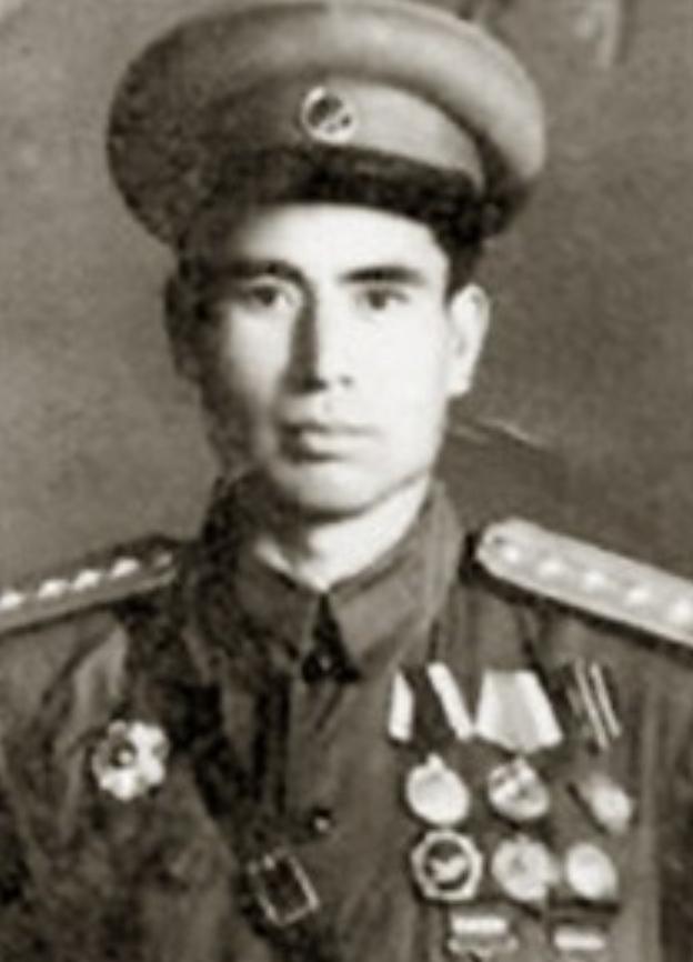 冯忠智，山东省潍坊市临朐县冯家营村人，1922年8月8日出生，1939年8月参加