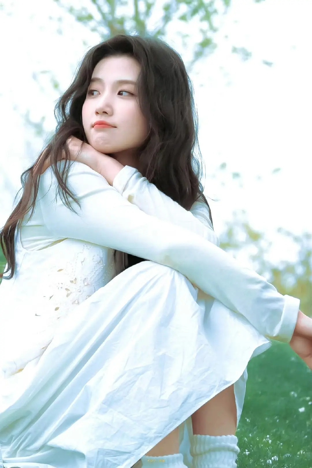 你们觉得卢昱晓算美女吗​​​