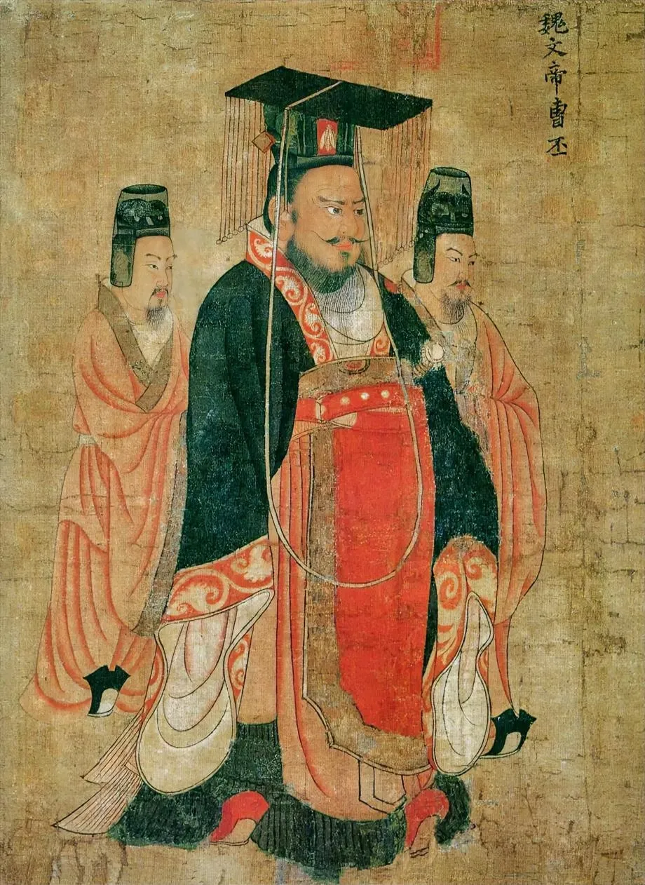 260年，曹魏皇帝曹髦被杀，司马昭闻讯大惊失色：“天下人要把我骂成什么！”不久后