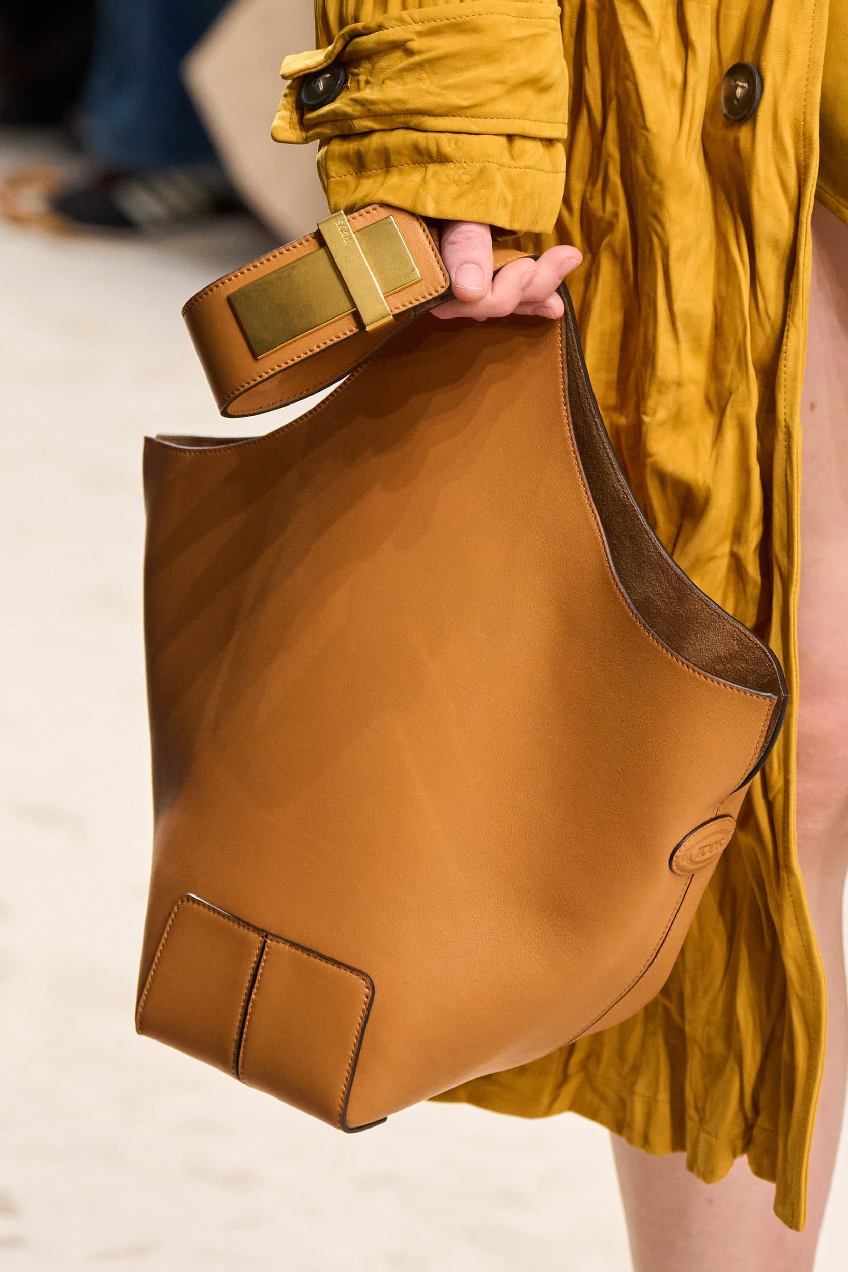 TOD'S2026春夏系列时装秀头排云看秀TOD'S2026春夏女装包包