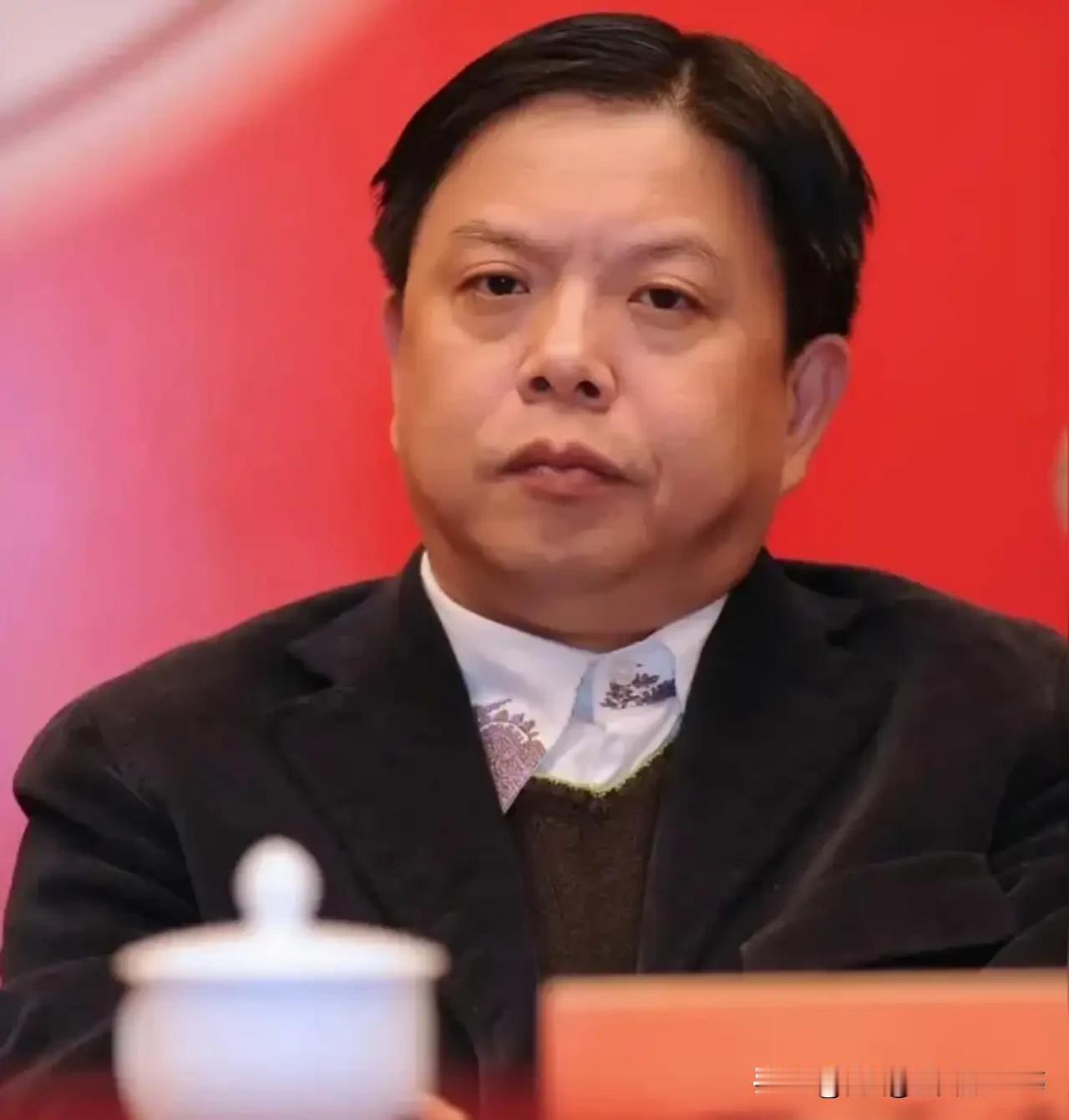 4月16日，48发布讣告，创始人王子杰骤逝！48正式由王子杰的妹妹王靖接手，鞠婧