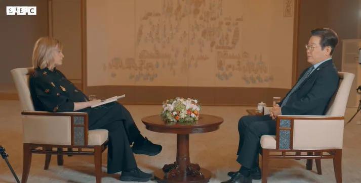 BBC中文网昨晚（9月22日）报道：“韩国总统李在明对BBC表示，世界正在越来越