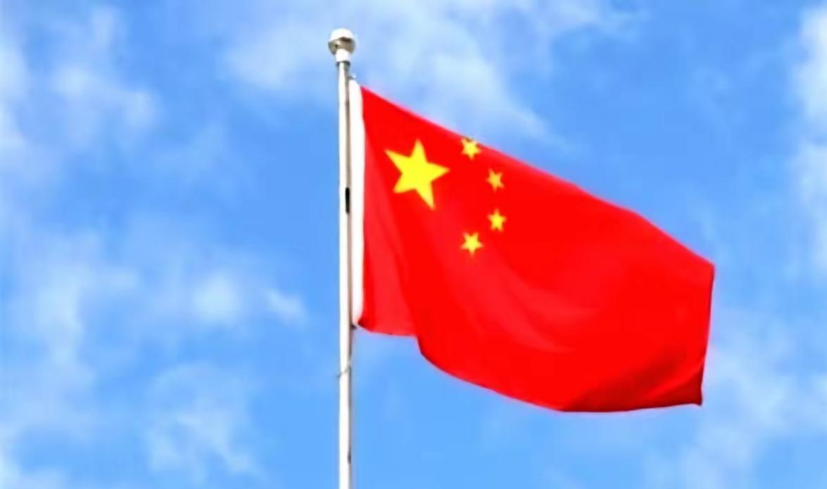 一支军队，最可怕的不是武器不够先进，而是“心”烂了，魂丢了。军队没了信仰，比