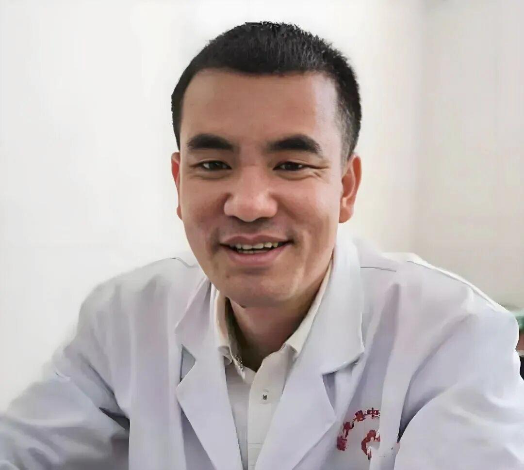 没想到四川省甘孜州新龙县一个医院的刘院长上了热搜，估计很多人从来没听说过新龙县。