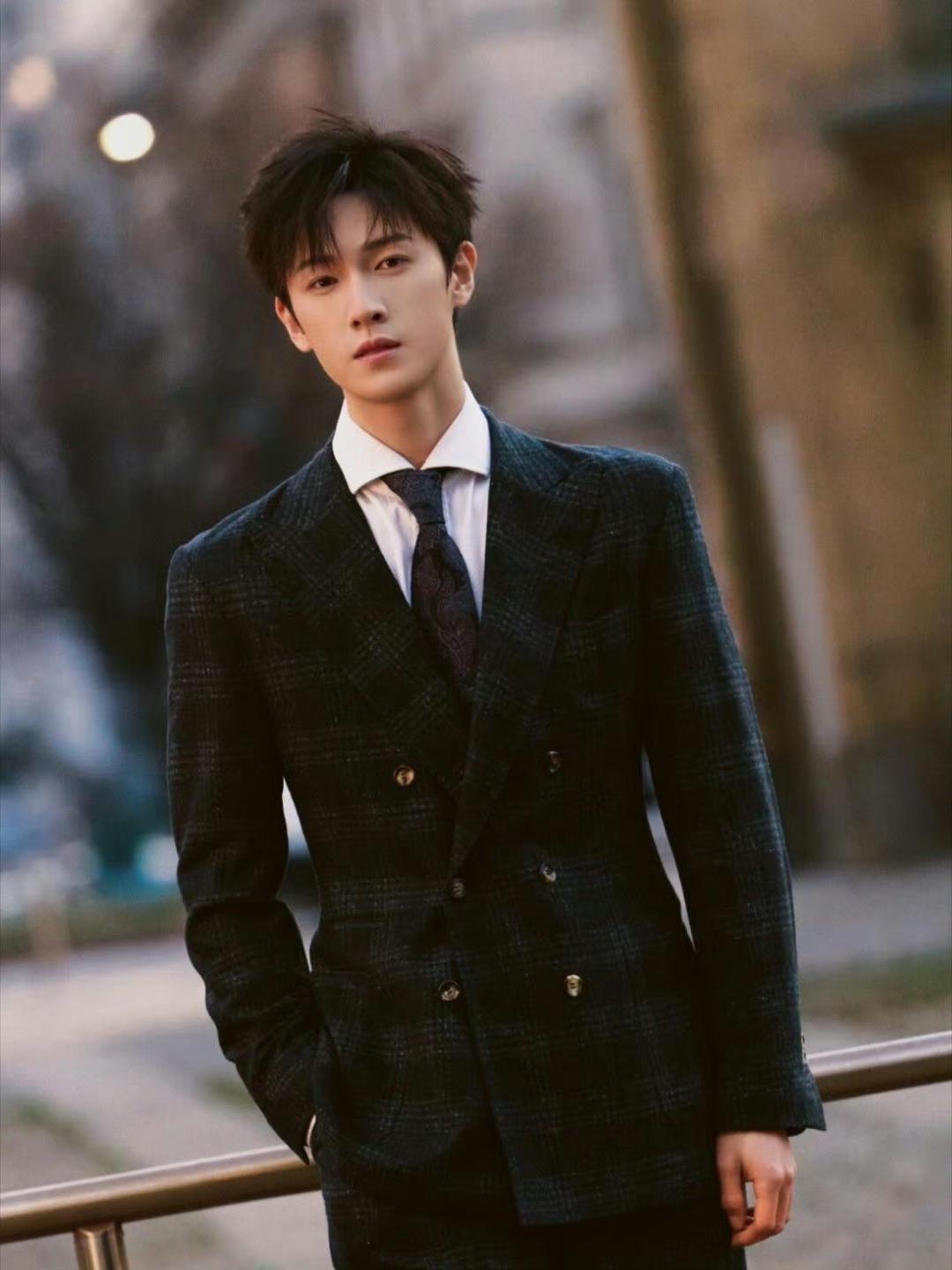 李昀锐新动态！拍完《归良辰》再接现代剧？网传接触腾讯《等风热吻你》男主李昀