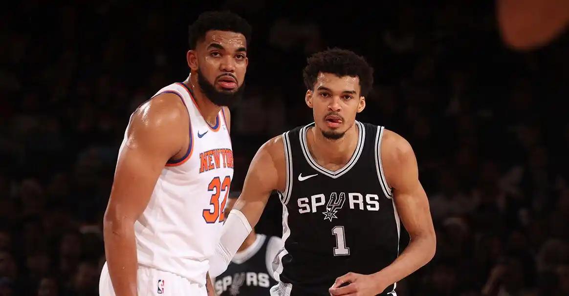 　　　为什么马刺队打不过尼克斯呢？最后两队只差三分的时候，福克斯两次投篮不中。