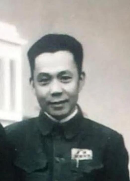 1984年，开国少将孔俊彪回老家，对招待他的县干部说：“我这次回来只住两天，麻烦