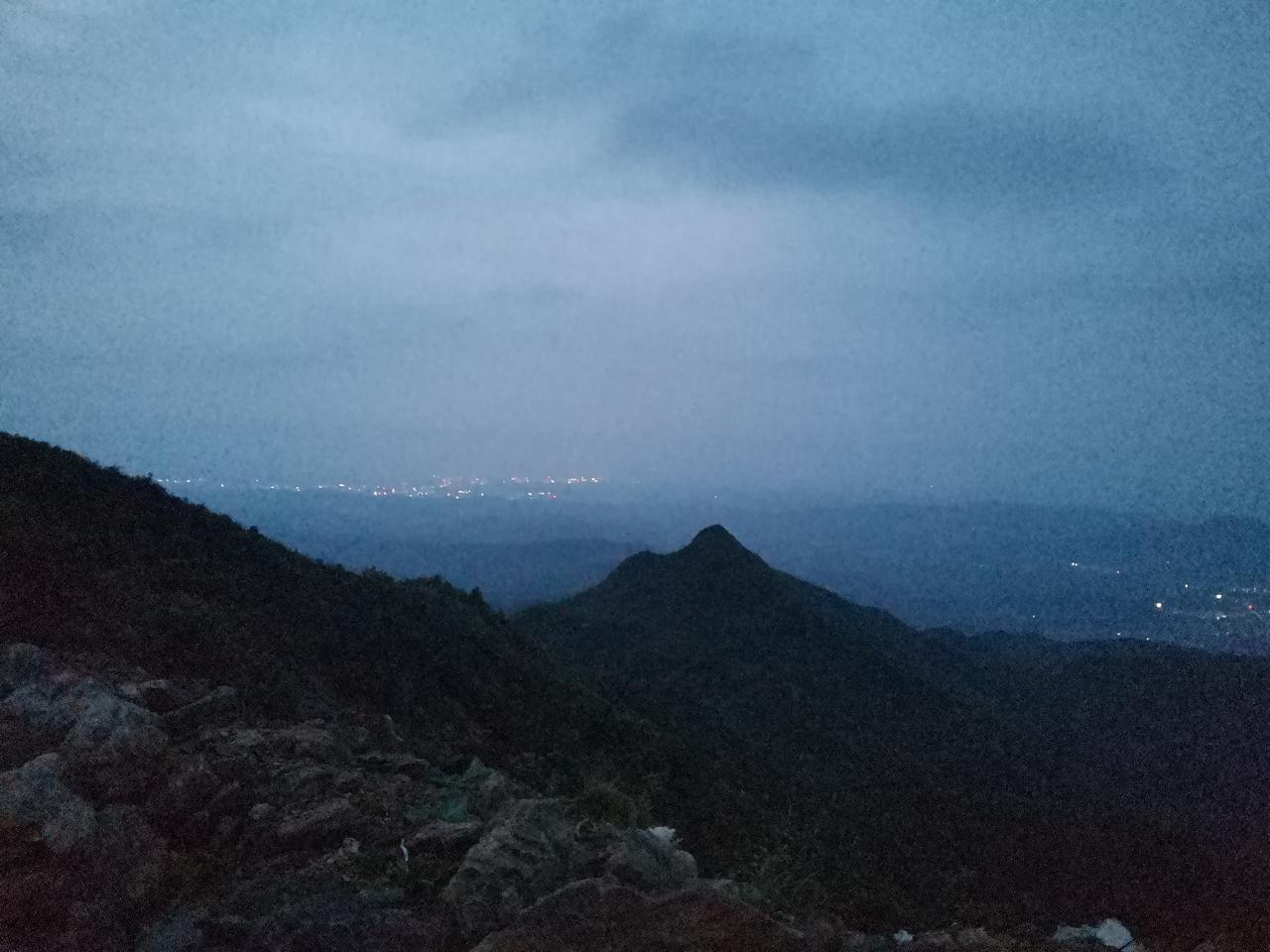 咨询过律师了，老师让学生罚站，这些情况会被视为体罚：1.上课期间老师让学生站