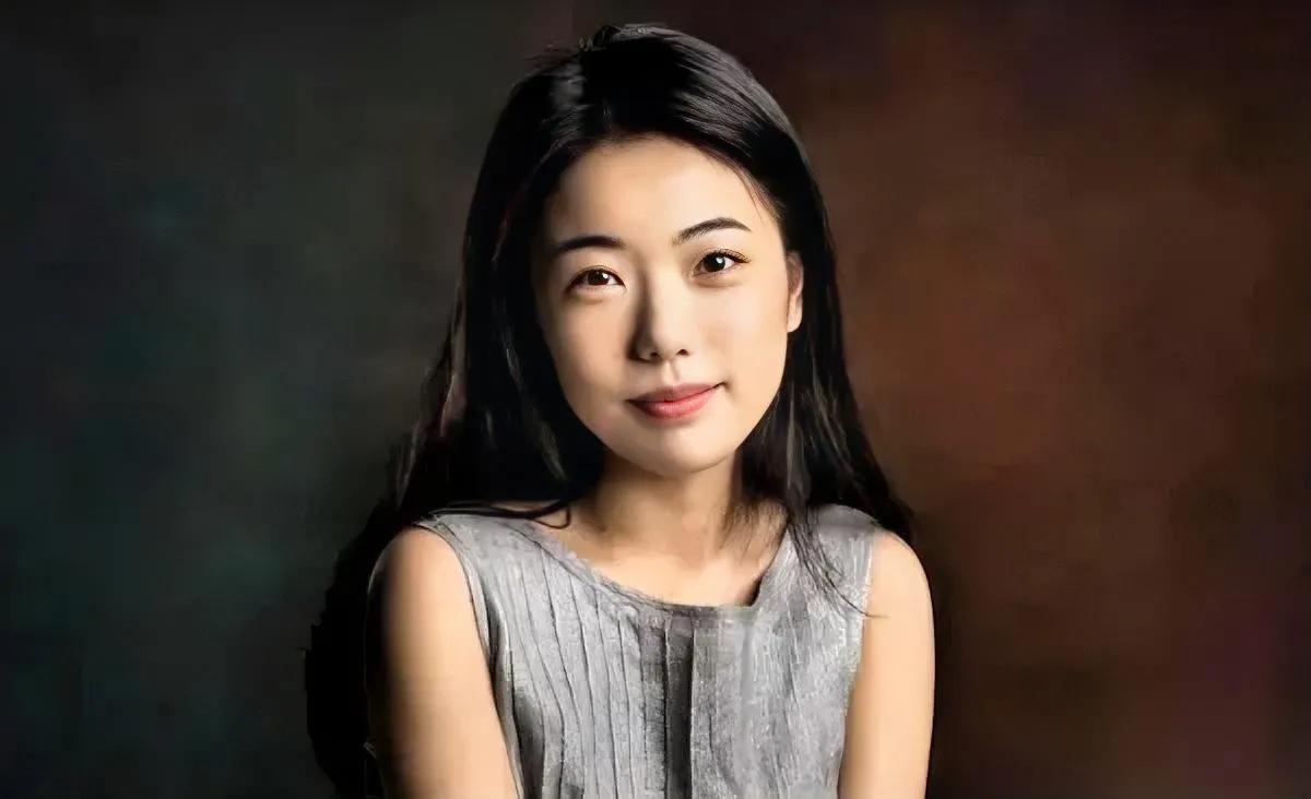 蒋方舟这事我越扒越寒心你根本想不到她干了多少离谱事。拿着日方的资助就