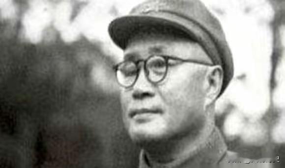 真替麦克阿瑟捏把汗。他可能到死都不知道，自己当初一头撞上的要是刘伯承，那根本不