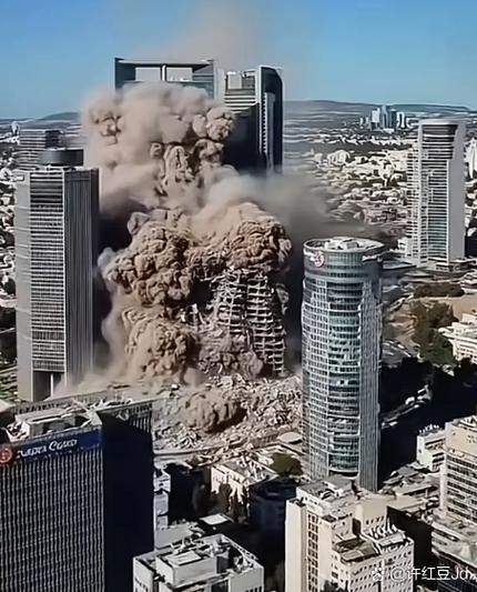 以色列的重要城市特拉维夫已经尝到加沙被炸的滋味了，这一切都是拜内塔内尼亚胡和特朗