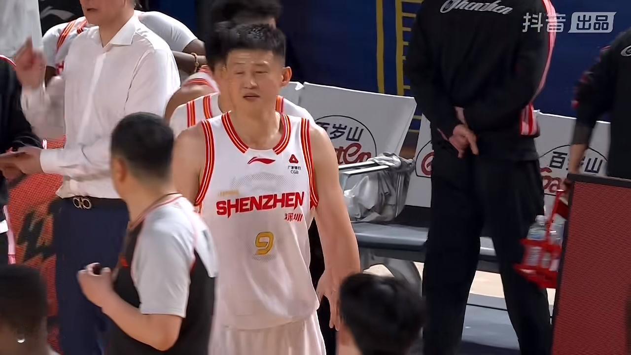 赢了✌️！深圳马可波罗男篮获得了十四连胜，但是赢得真不容易呀！