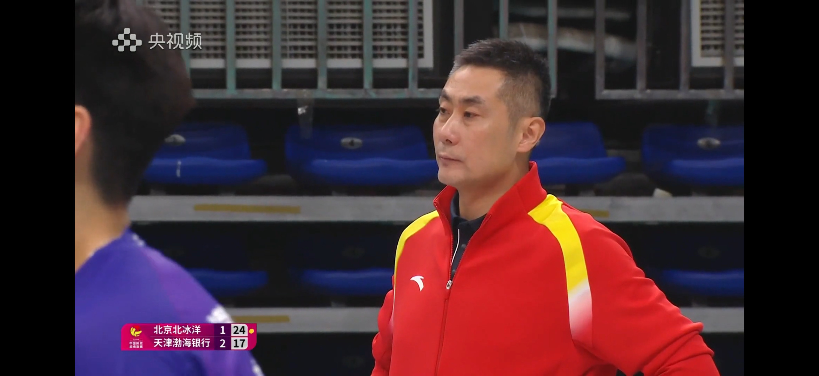 女排联赛揭幕战：天津女排3-2战胜北京女排，没想到第一场就打满了五局……2025