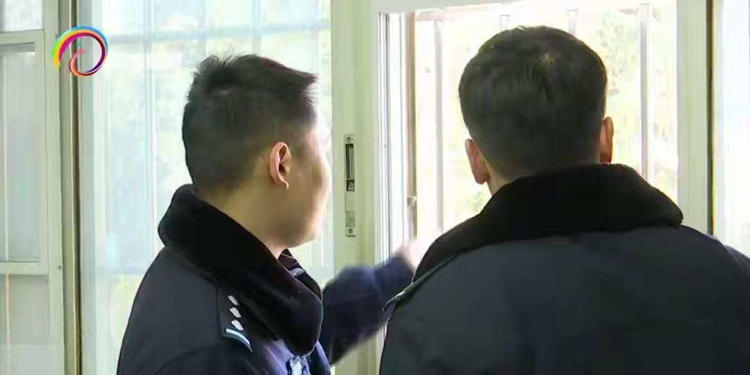 入室盗贼鬼使神差竟敢在公安局楼下百米外的地铁站“闲游”世界上最远的距离，莫过