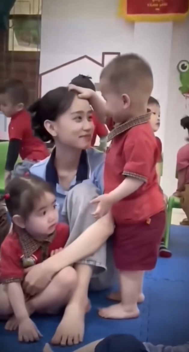 我说老公为啥天天去幼儿园接孩子的呢！