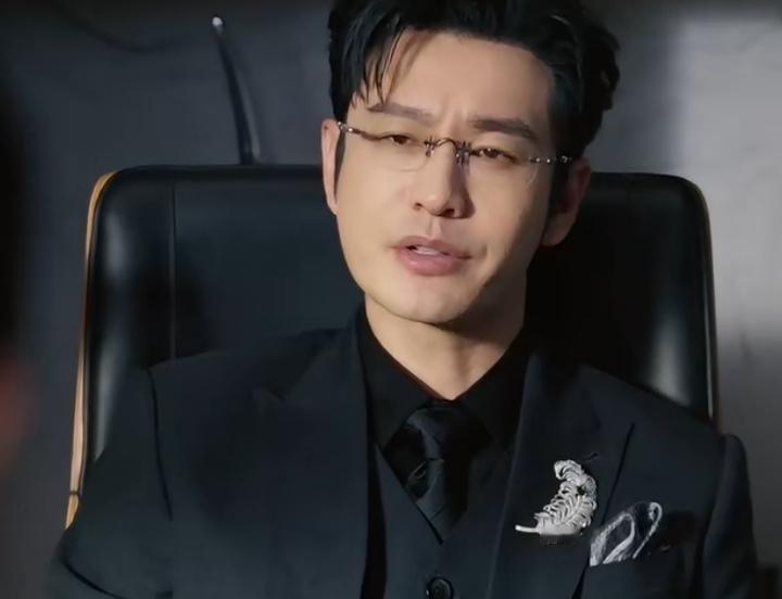 黄晓明糊涂啊跑去短剧演霸总女主还选的不好要知道黄晓明现在已经47岁了这
