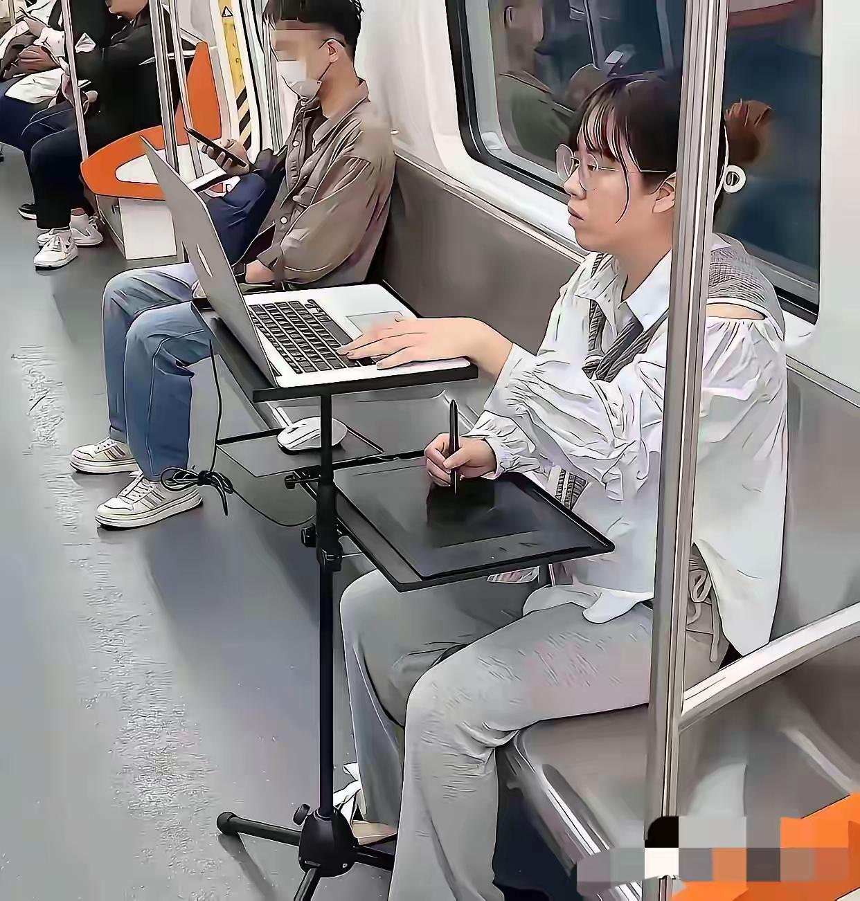 都为了生活。赞一下。[赞]