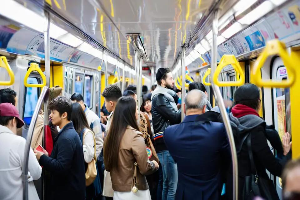 五天961.53万人次，每天将近200万人次，青岛地铁在这个“五一假期”果然又创
