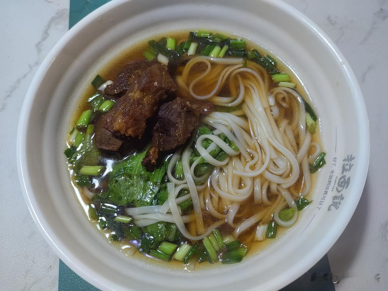 昨天晚上下班老公回到家，拿了一大兜子资料回来，然后居然跟我说了一个令我意想不到的