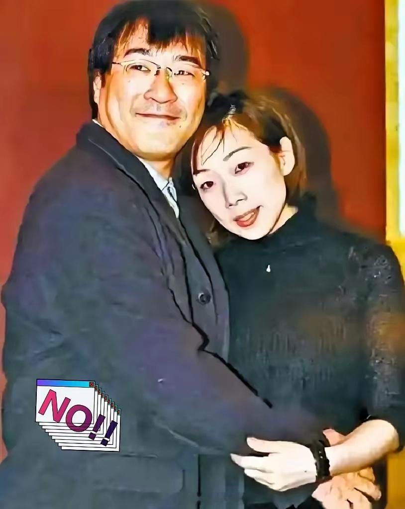 1994年，李宗盛icon婚内出轨，爱上了妻子的闺蜜林忆莲icon，为需求刺激两人同居了，不想林忆莲