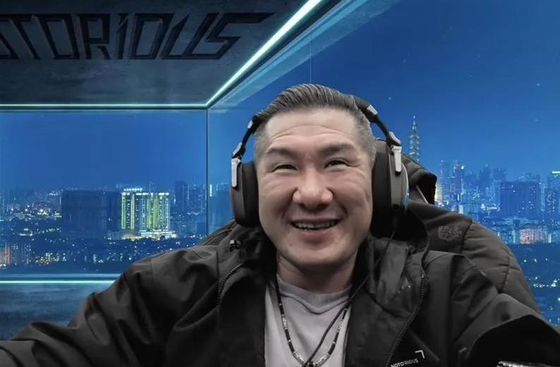 馆长今夜无眠了！谁都没料到，“馆长”竟然在凌晨开大了，悄悄在抖音注册