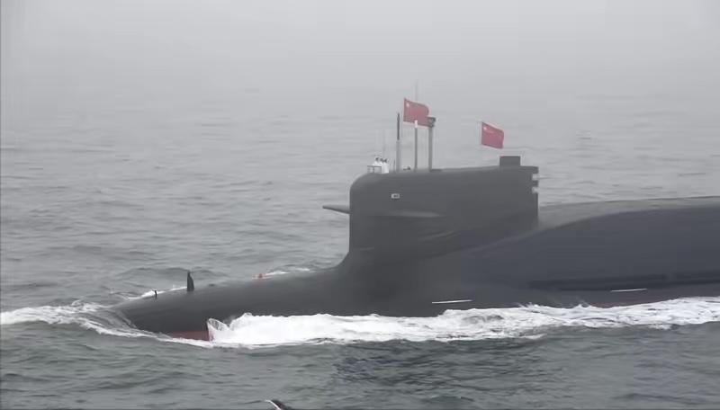 美媒彭博社3月3日报道，美国海军情报局局长布鲁克斯少将称，中国海军已大幅增加潜艇
