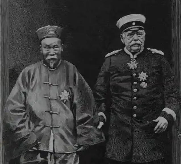 1863年12月，李鸿章背信弃义，杀死献城投降的太平军八王及两万名放下武器的士卒