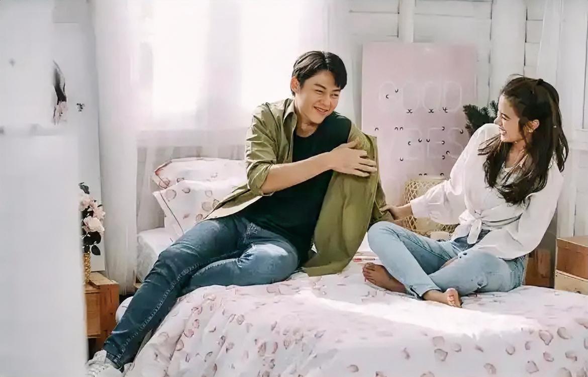 怎么判断一个男人对老婆好不好？你看三点就可以了：第一点，看他把钱花在哪儿。