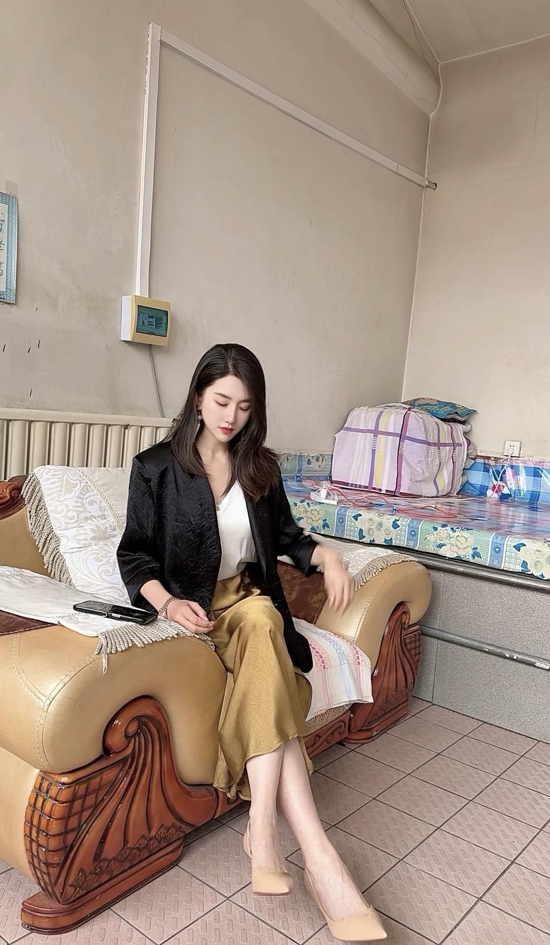 美女们快来分享自己的穿搭吧！