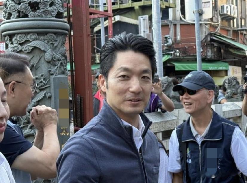 韩国瑜、卢秀燕、黄国昌确认出手，赵少康应该要好好掂量了。随着县市角逐进入倒计时阶