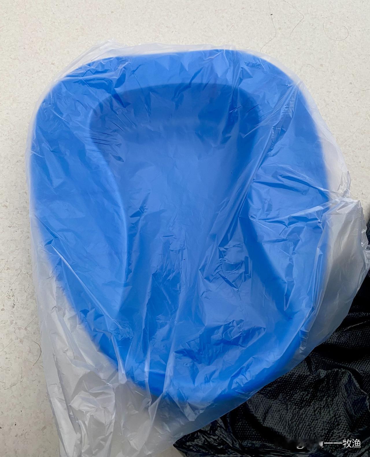 买了一个尿盆但没有用过，小超市会给退货吗昨天，我一个好朋友患病住院，我