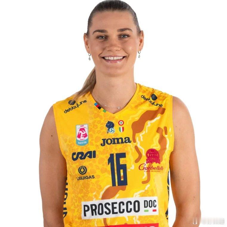 国际排坛动态科内利亚诺尼卡-达尔德鲁普谈及将转会土耳其的传闻：“我在科内利亚诺过