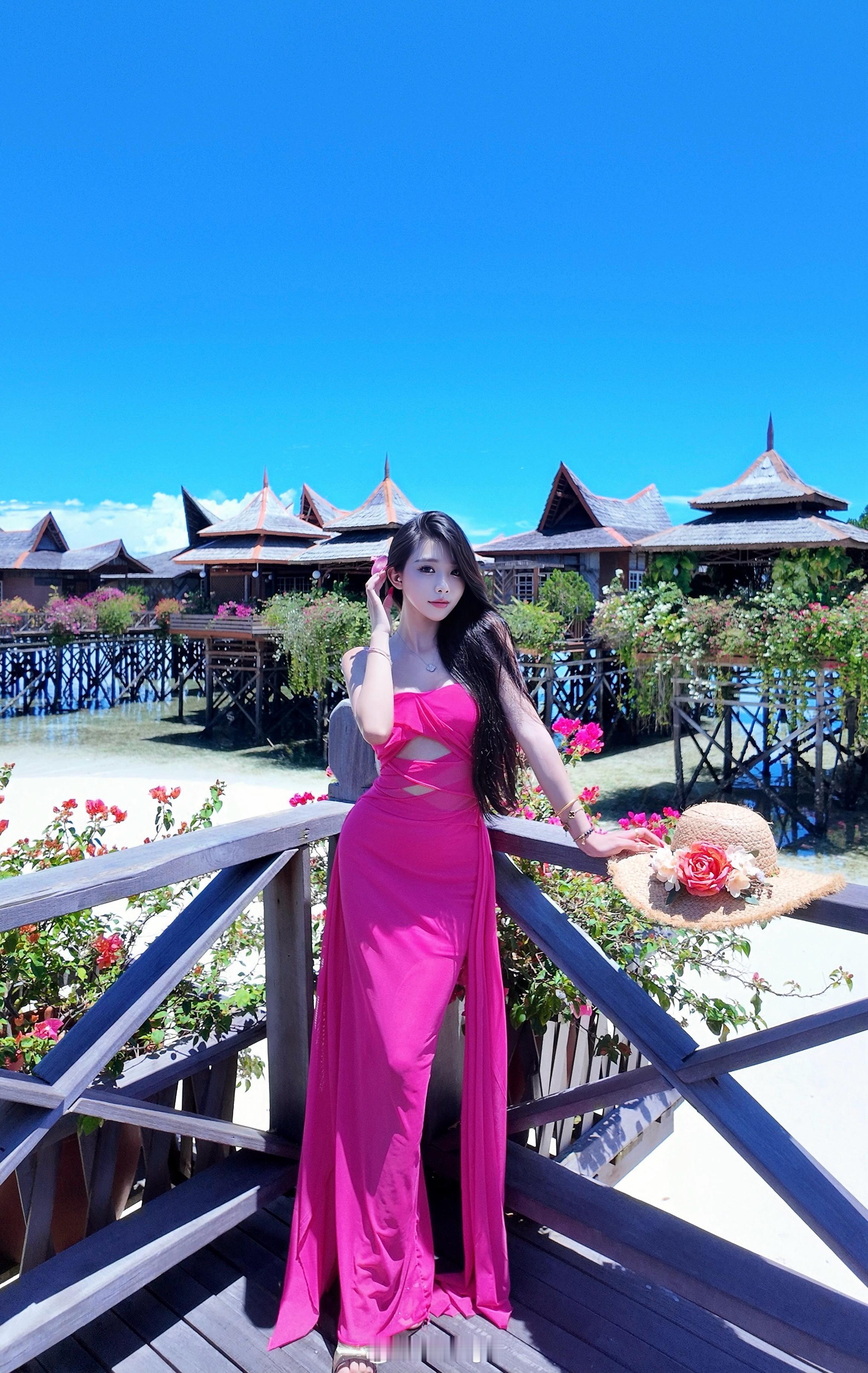 ⊹🌺🥥🌴｡˚​​​