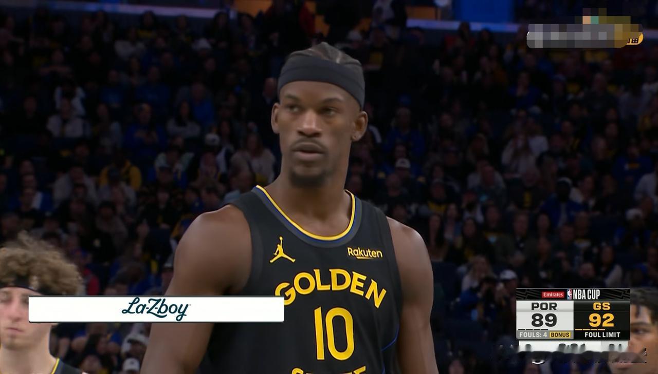 勇士超级巨星巴特勒对球队的防守怒不可遏！在今天勇士主场以123：127输给开拓者