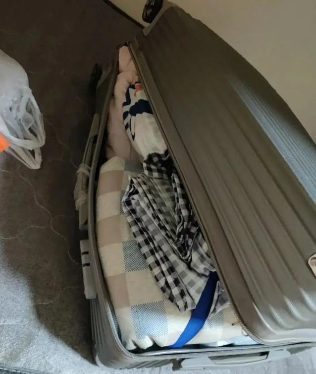 现在的年轻人，算盘打得真是太响了！😡住在儿子家这两个月，我算是看明白了。什么