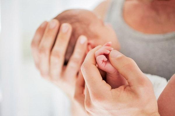 胎毒可能导致宝宝湿疹、黄疸, 孕妈妈这么做让宝宝远离胎毒