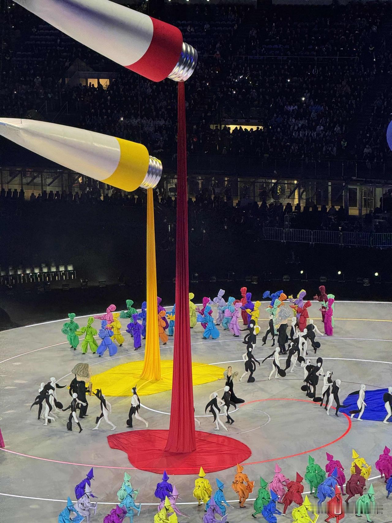 米兰冬奥会开幕式也太有味道了！说意大利是个超大美院国，这话真没说错！现场全