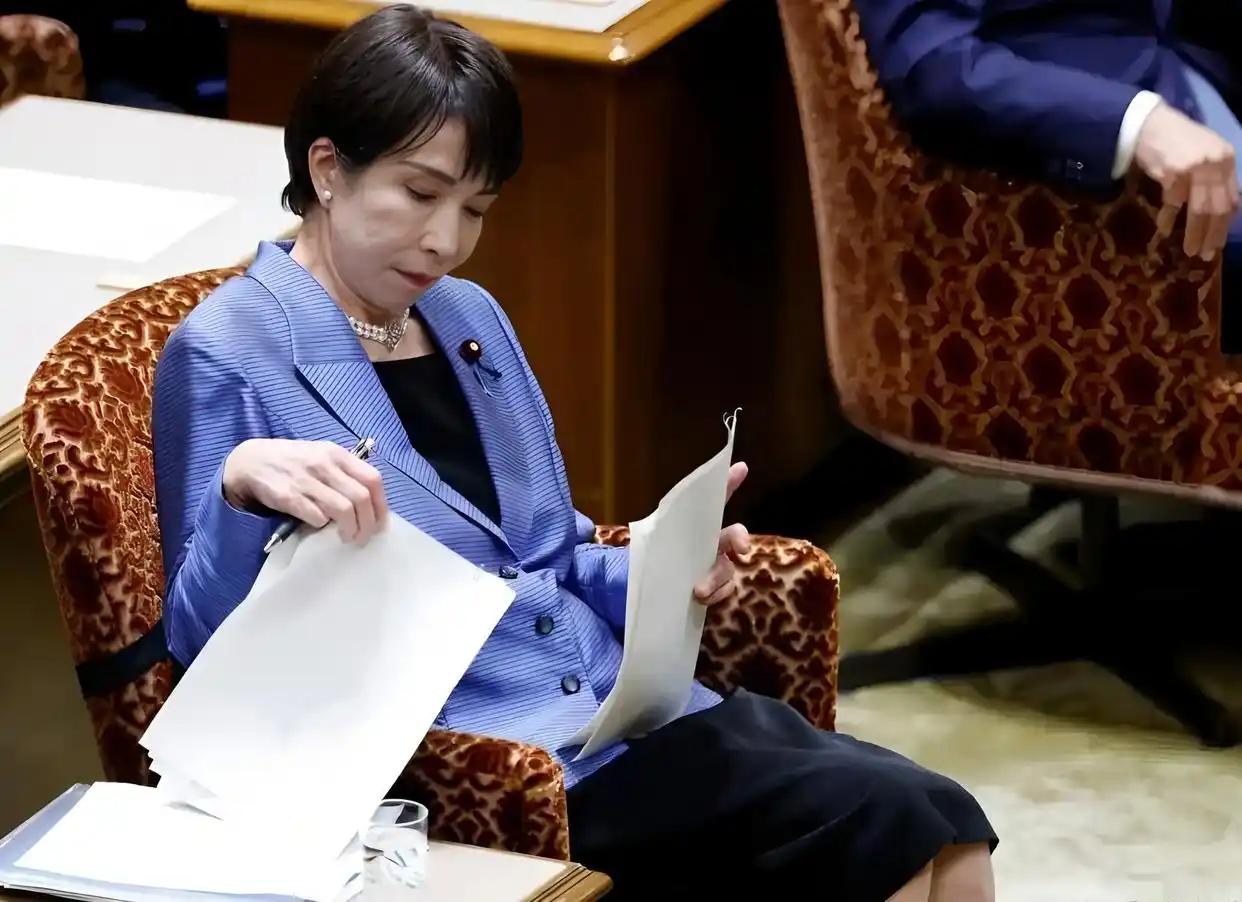 高市早苗想见中方，自己不开口，转头请特朗普说和。特朗普愿意帮日本捎话，并不是