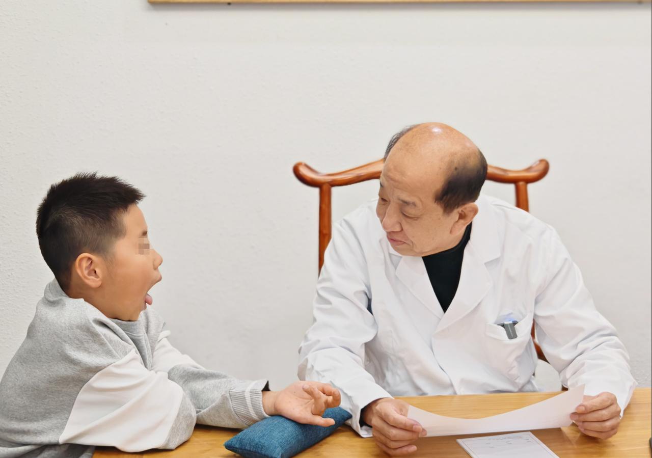 鼻炎、腺样体皆归脾，一个中成药，通鼻窍护健康！“脾为后天之本，脾旺四季不受邪
