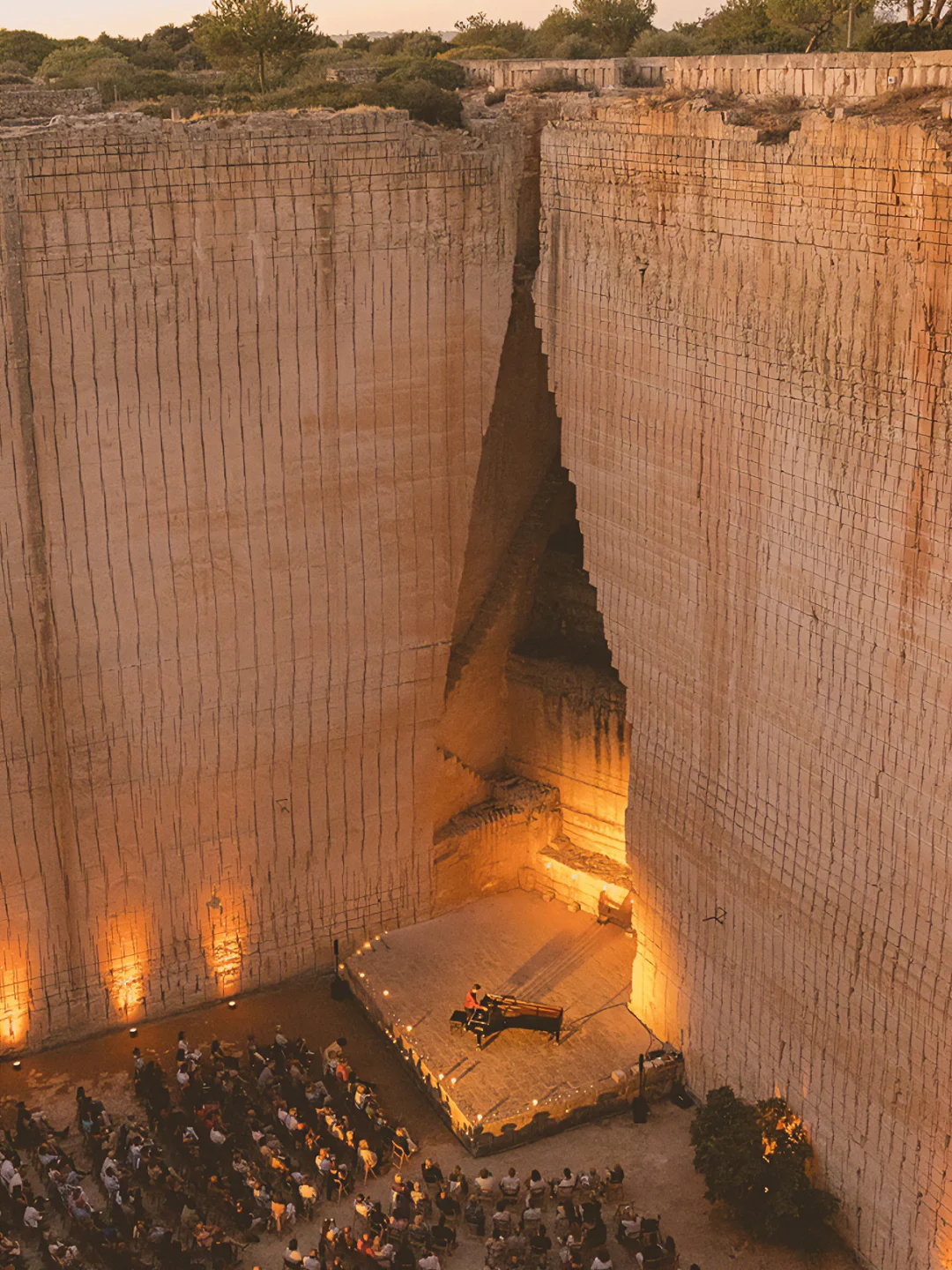 🎼欧洲审美真的太超前了....绝美采石场剧院