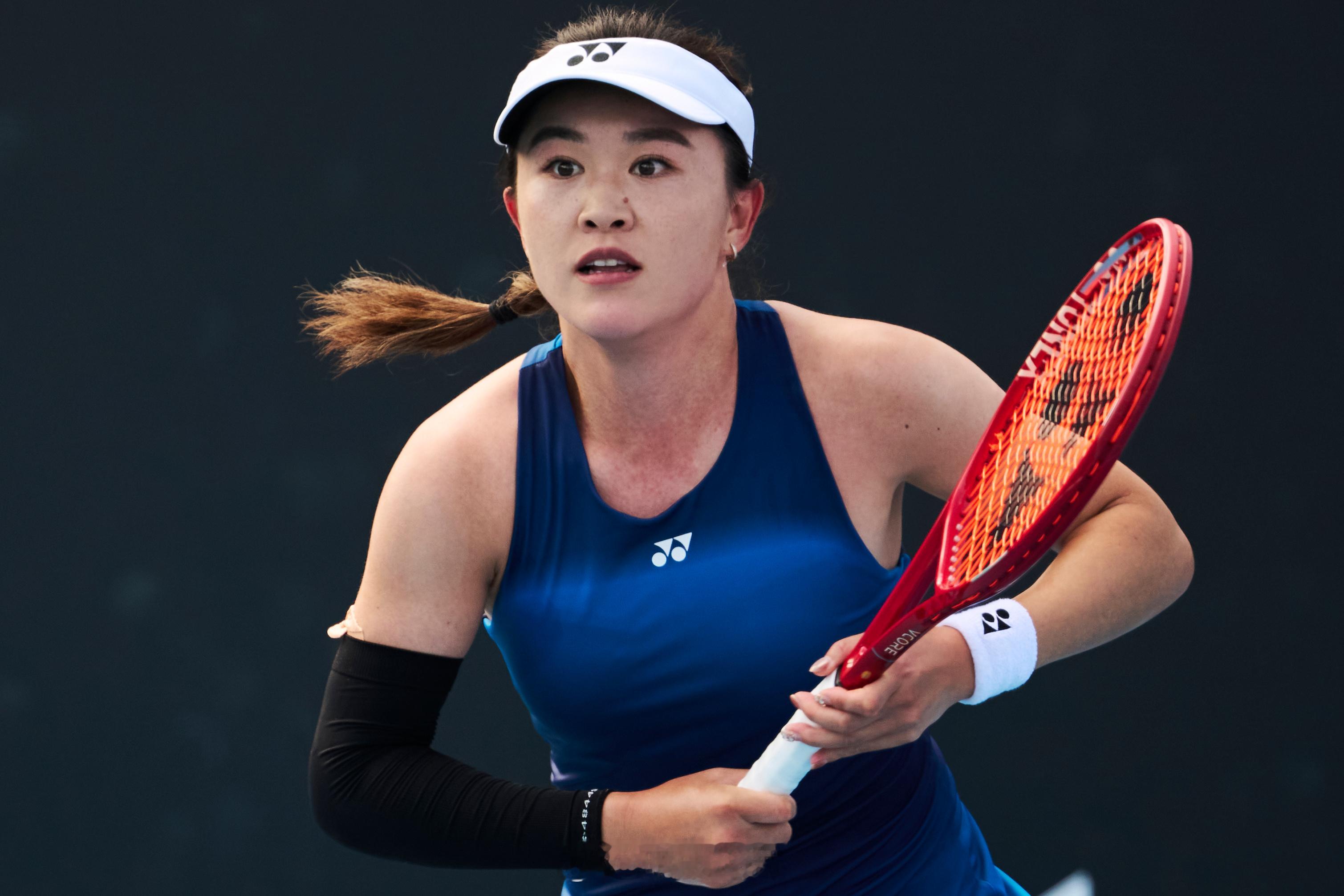 马尼拉WTA125四分之一决赛朱琳🇨🇳以4-6/3-6负于四号种子维基奇🇭