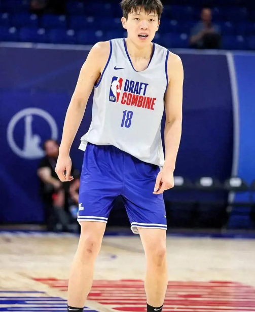 开拓者vs火箭夏季联赛，杨瀚森彻底征服NBA。前两场夏季联赛表现亮眼，下一场可