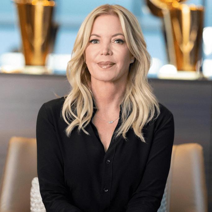 珍妮-巴斯:“我对他始终怀有一份特殊的感情。我最后一次见到生前的科比，是在他去世