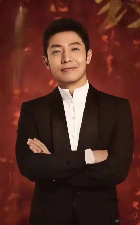 4月28日中华全国总工会表彰大会传来喜讯，撒贝宁荣获全国五一劳动奖章，这份荣誉也